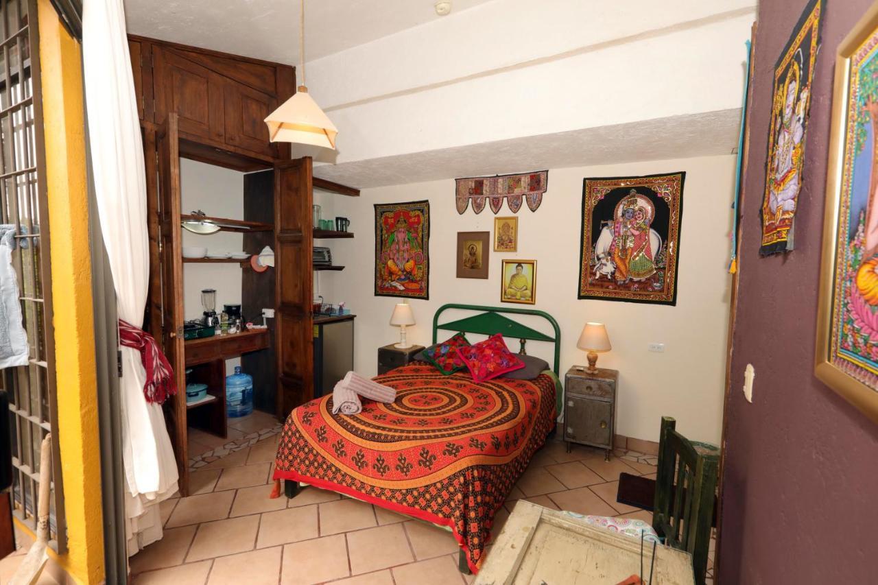 Majikal B&B - Krishna Cholula Εξωτερικό φωτογραφία
